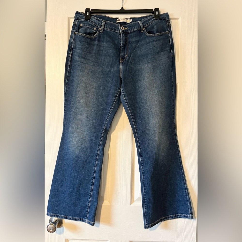 Levi’s women’s 515 Bootcut jeans, size 16
